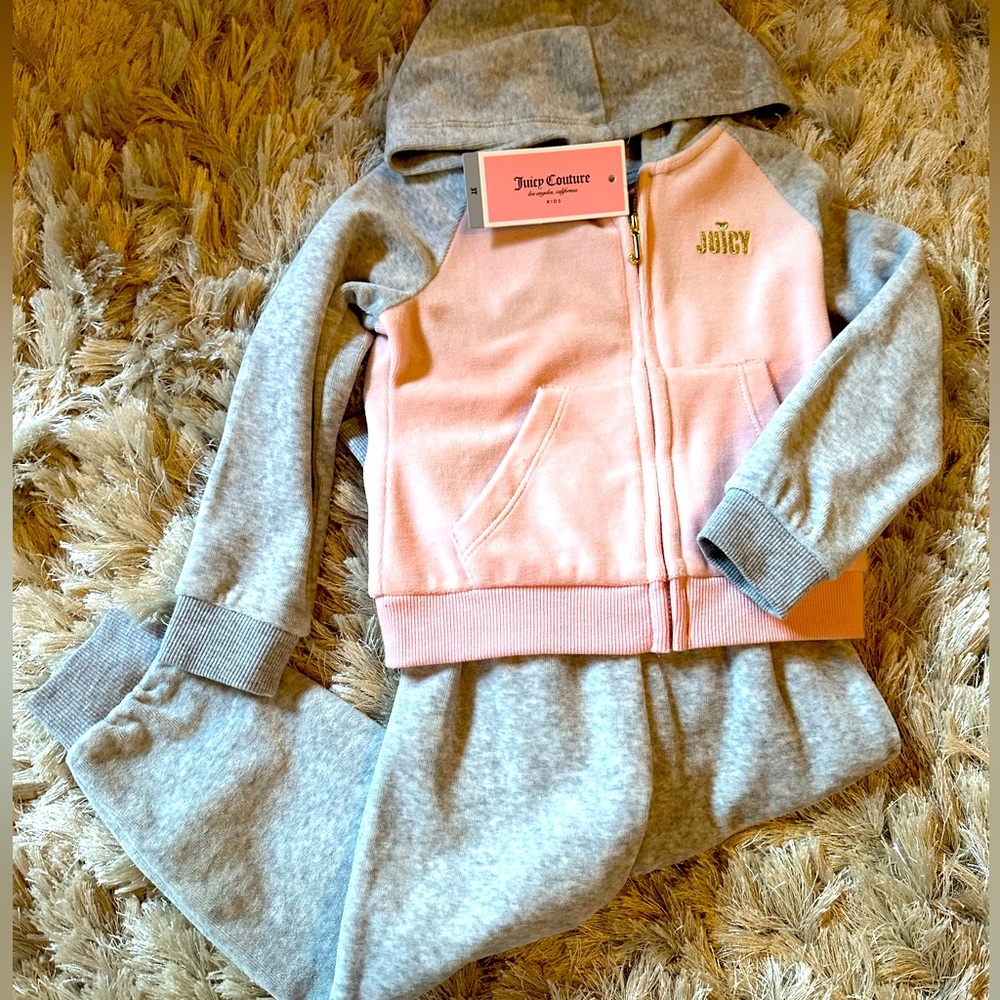 Kids NWT juicy couture matching hoodie and pant set. Size 3T